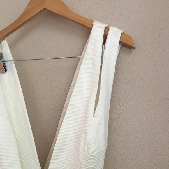 Nasty Gal Plunging V-Neck Mini Dress White Size XL - Picture 2 of 8